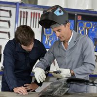 Engineering apprentice learning from tutor